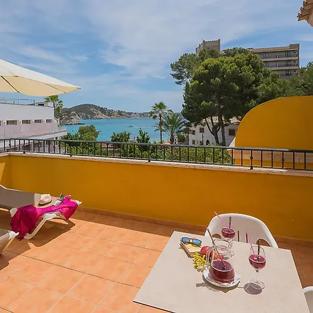 Flor Almendros Hotel