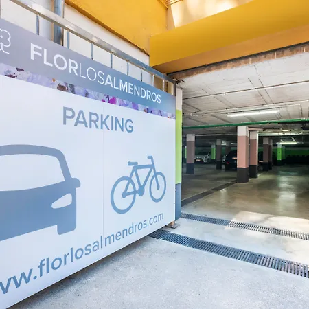 Flor Almendros Παγκουέρα