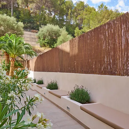 Flor Almendros Hotel