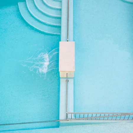 Flor Almendros Hotel