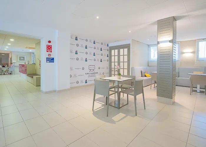 Flor Almendros 3* Παγκουέρα