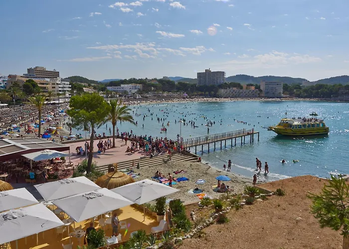 Flor Almendros 3* باغيرا