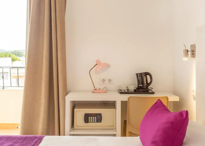 فندق Flor Almendros 3*