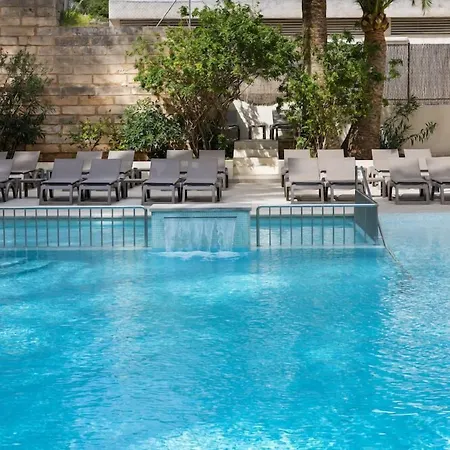 Flor Almendros Hotel