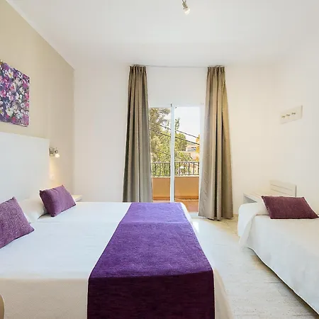 Flor Almendros Hotel 3*