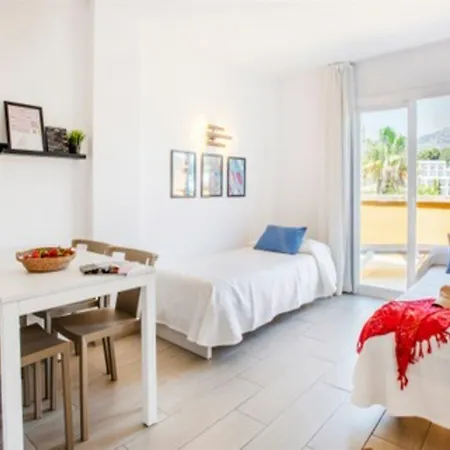 Flor Almendros Peguera